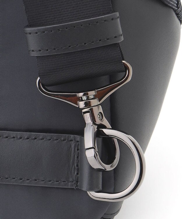 JOSEPH ABBOUD 【軽量/コンパクト】インターレースカルゼ ボディーバッグ グレー系