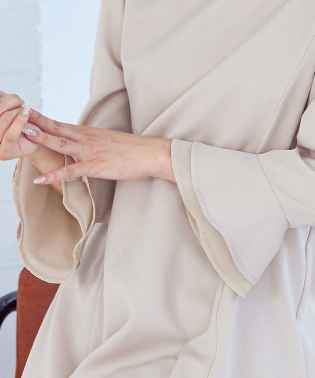 Tiaclasse 【洗える】ビジュー付きフレア袖チュニックブラウス ベージュ