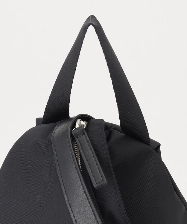 LA BAGAGERIE トライアングルリュックサック ブラック