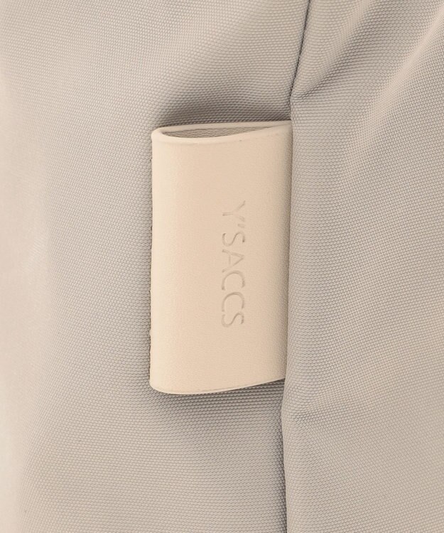 Y'SACCS アシメファスナーポケットショルダー ベージュ