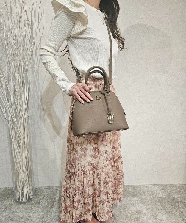 style code 【MERCURYDUO/マーキュリーデュオ】メタルアイレット　ハンドバッグ オーク