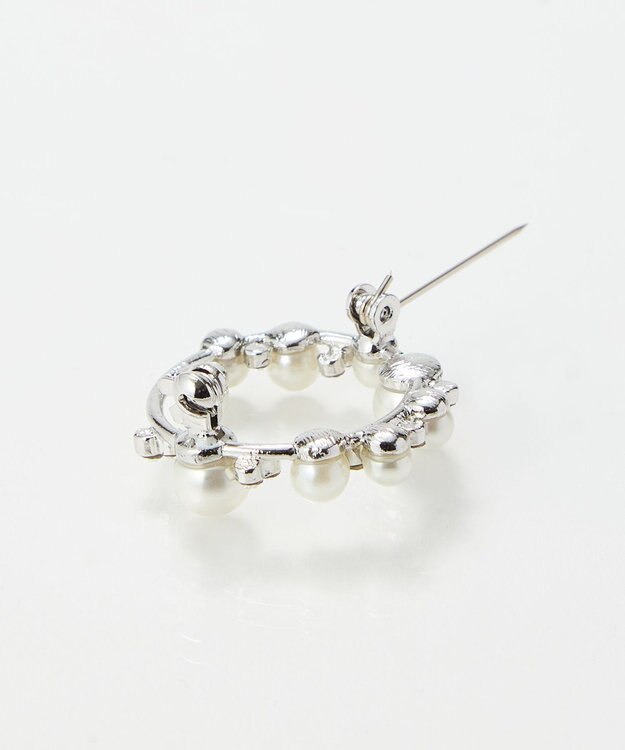 Phoebe フォーマルパールビジューサークルブローチ　シルバー シルバー