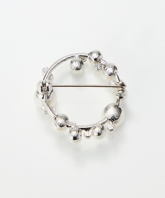 Phoebe フォーマルパールビジューサークルブローチ　シルバー シルバー