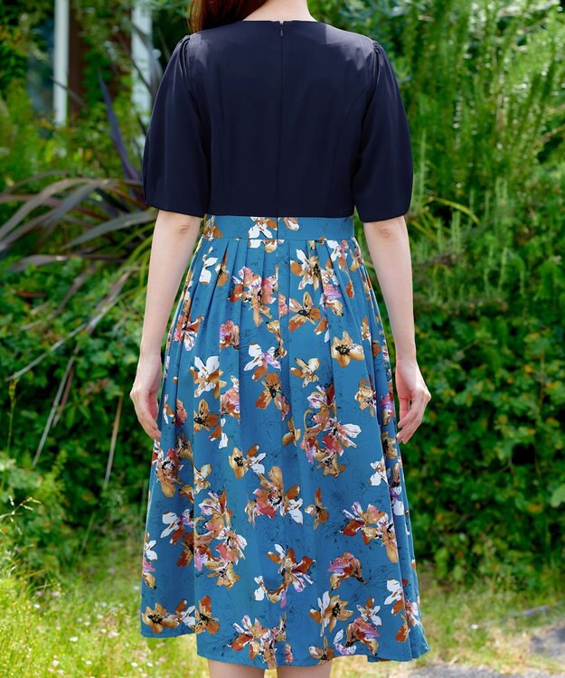 Tiaclasse L 【洗える】フラワープリントドッキングワンピース ネイビー×ターコイズ