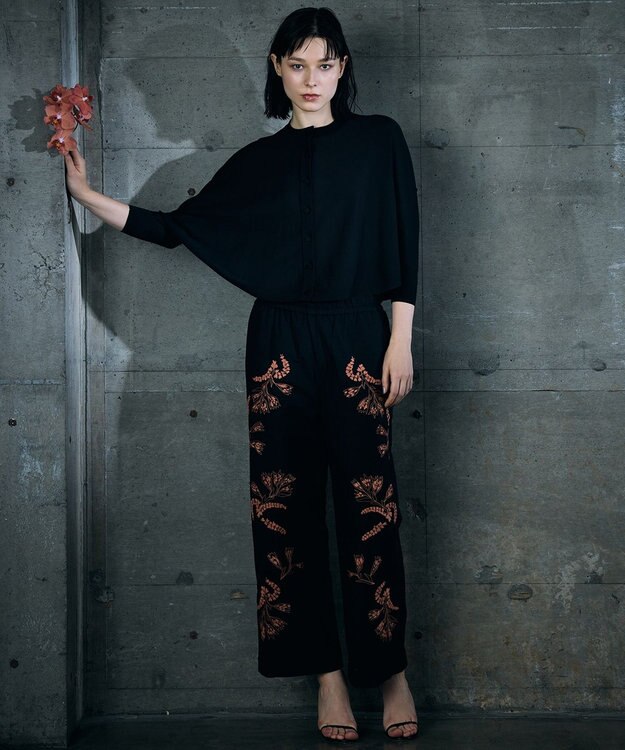 自由区 【カトリエムブーケ】Poncho en tissu sy  nthetique  ポンチョプルオーバー ブラック