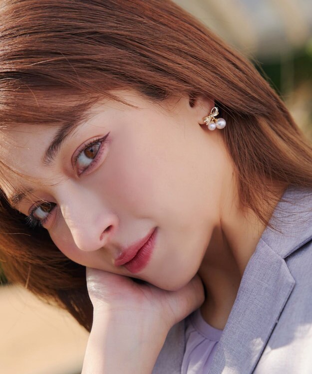 Tiaclasse 【金属アレルギー対応】チェリーパールリボンピアス ゴールド