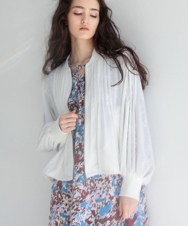 Green Parks ■ＥＳＣＡＲ　セミシアーピンタックブルゾン Off White