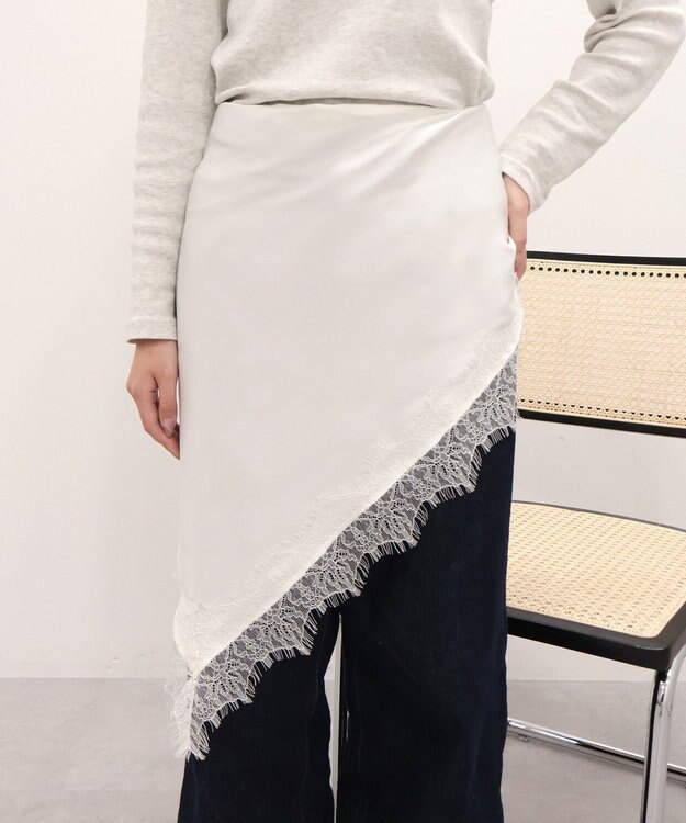 AMERICAN HOLIC サテンレース三角スカーフ Off White