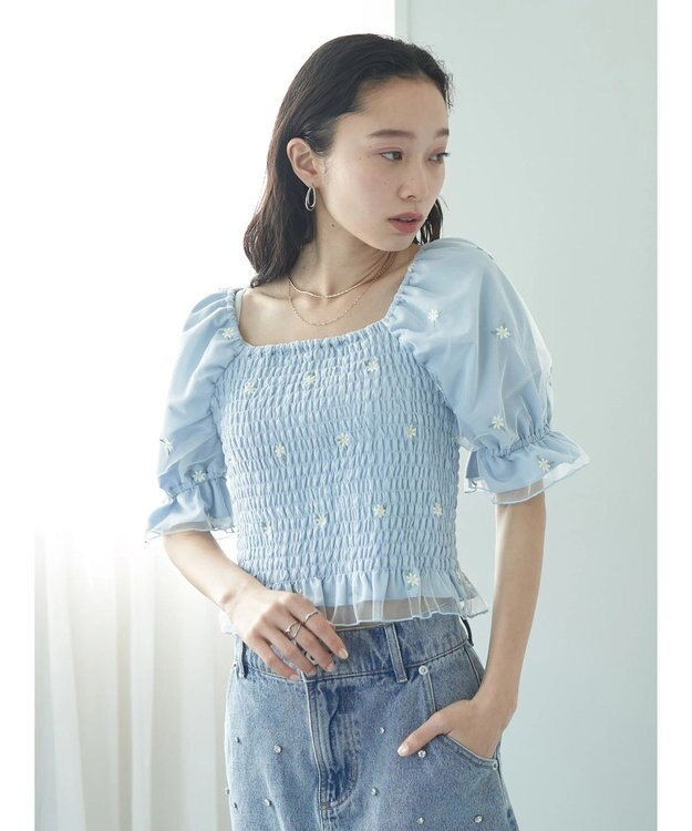 earth music&ecology フラワー刺繍ブラウス Blue