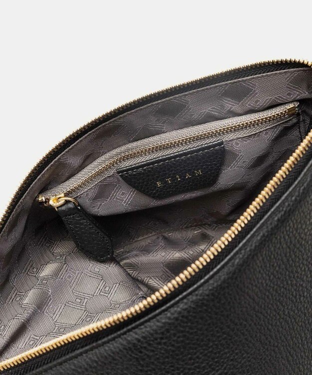 GOTAIRIKU 【ETIAM】シュリンク トライアングルポーチ《Prism》 ブラック系