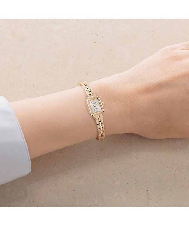 CITIZEN 【アンティークな雰囲気】小ぶりなスクエアケース 電池交換不要 ピンクゴールド ピンクゴールド