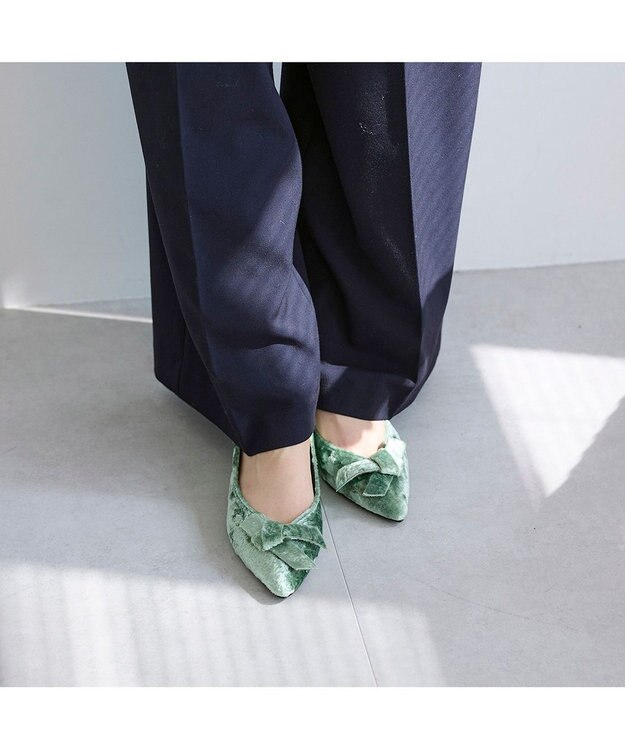 MODE ET JACOMO <carino>ベルベットリボンパンプス グリーン