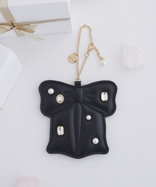 Maison de FLEUR リボンビジューパスケース Black