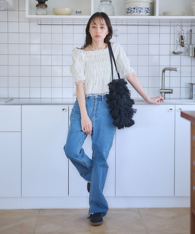 earth music&ecology カットオフフレアデニムパンツ Medium Indigo