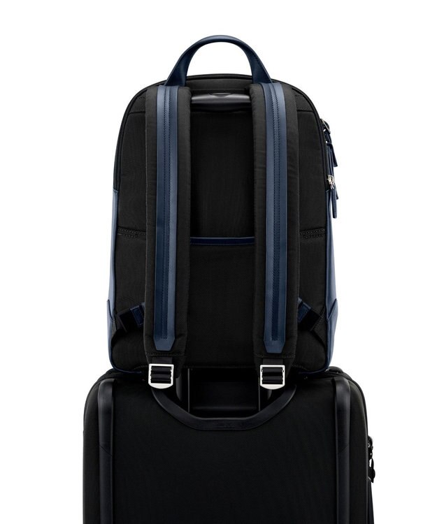 TUMI JARVIS キャンパス・バックパック ブラック/ネイビー