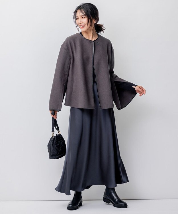 23区 L 【洗える】ヴィンテージサテン Iライン スカート グレー系