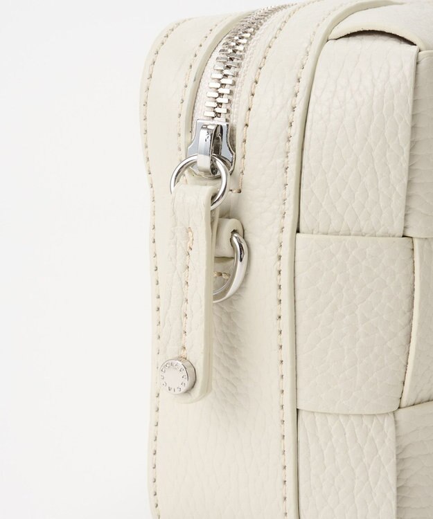 IACUCCI 【予約】ベルタ XS CERVO ホワイト