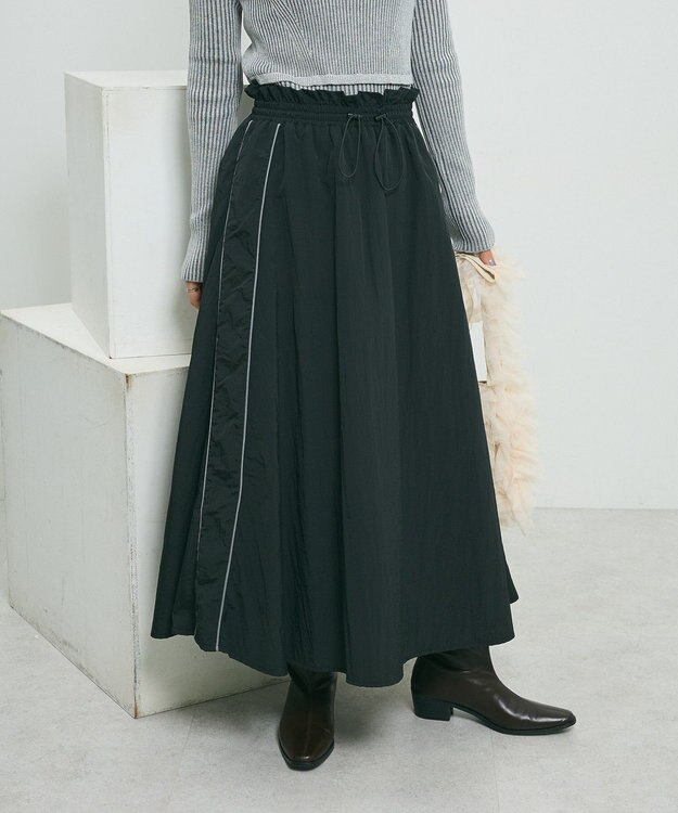 Green Parks ナイロンラインフレアスカート Black