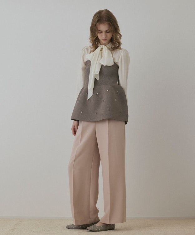 GRACE CONTINENTAL ペプラムベアニットトップ ベージュ