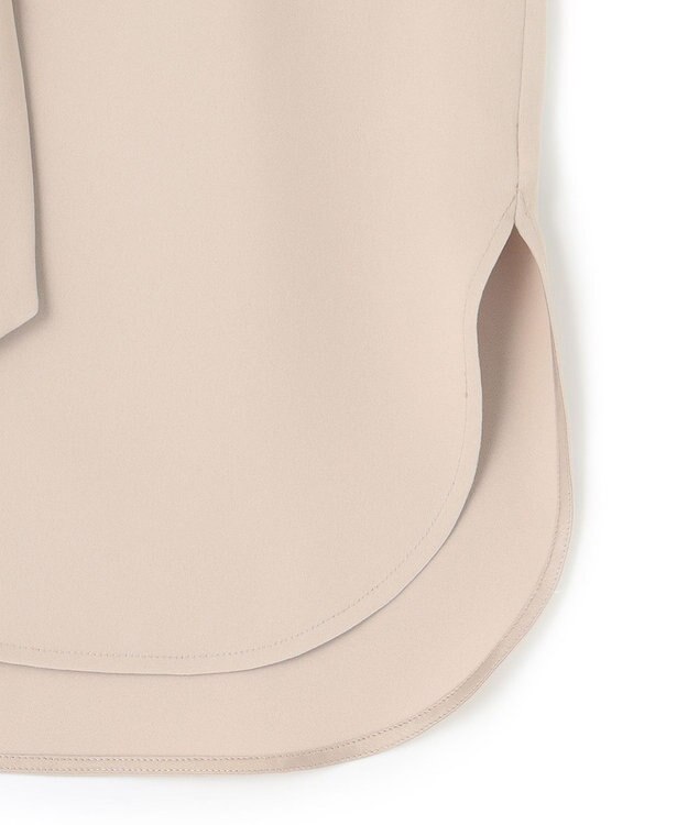 BEIGE， 【WEB＆一部店舗限定】ZEKOLVA / ボウタイブラウス Taupe