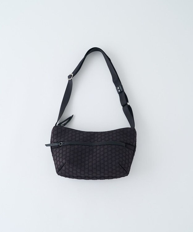 MIYABIYA LAQUOH【撥水加工】篭目柄エンボスボンディングショルダー ブラック