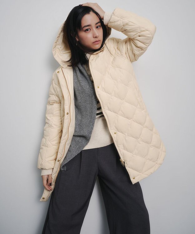 UNFILO L マイビューティ タックワイドパンツ チャコール