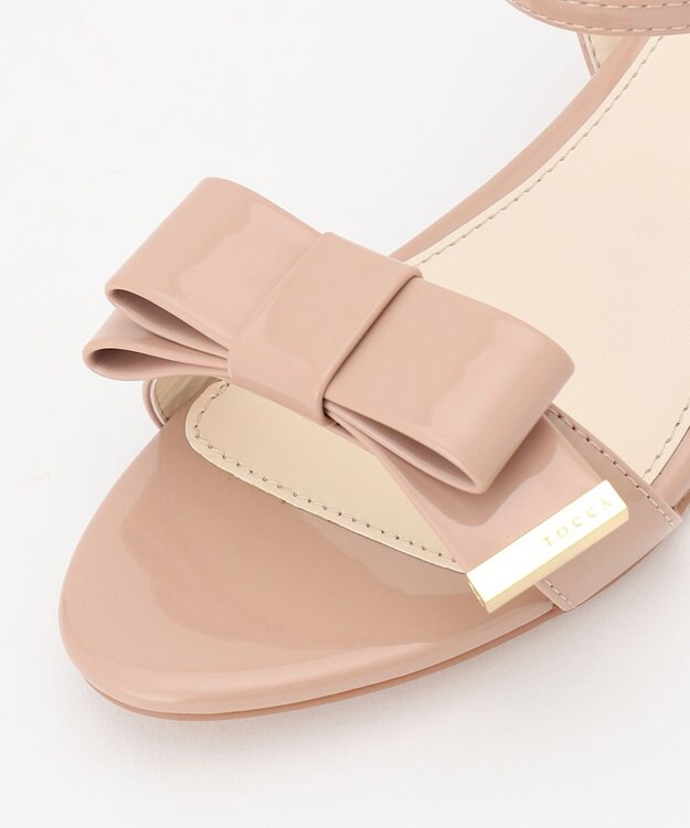 TOCCA NUANCE RIBBON SANDALS サンダル ベージュ系