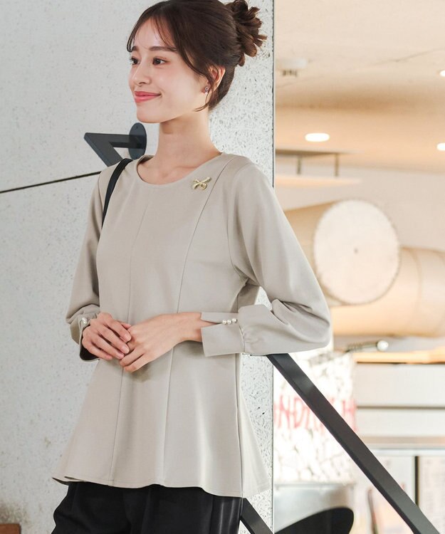Tiaclasse 【洗える】袖パールポンチフレアトップス グレージュ