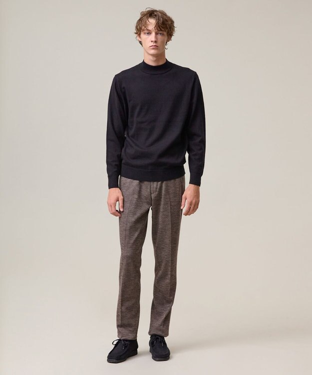 J.PRESS MEN 動きやすさにこだわった立体設計【洗える】コットンカシミヤモックネック ニット ブラック系