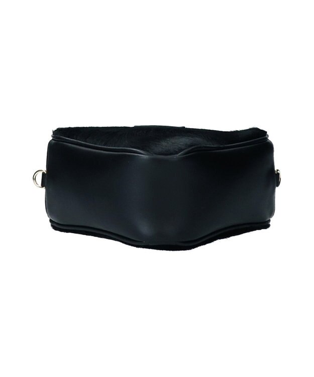 INTER-CHAUSSURES 【Christian Villa】レザーコンビトライアングルミニバッグ ブラックコンビ