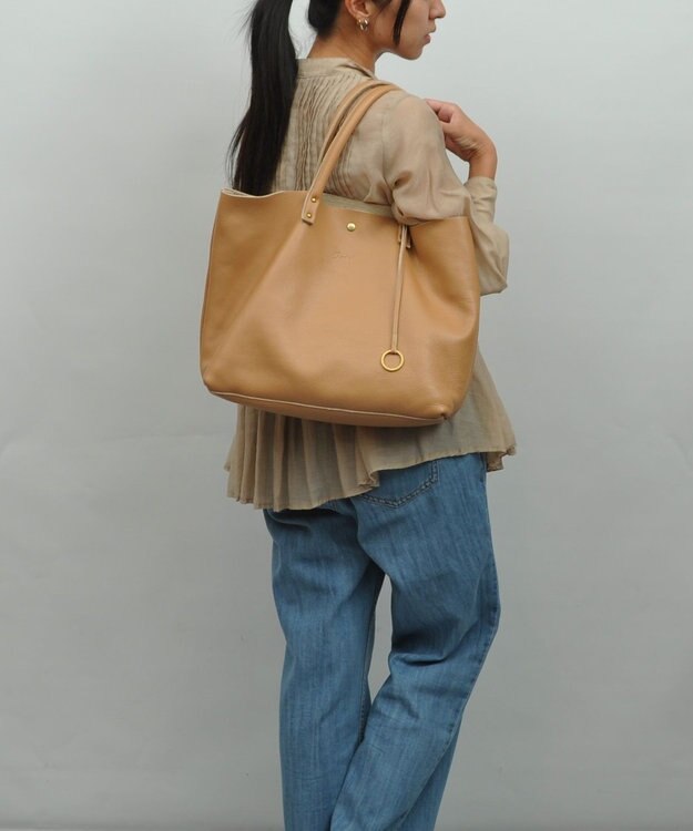 UNBILLION 【テレビ ドラマ着用アイテム】Otias シュリンクレザートートバッグ ベージュ