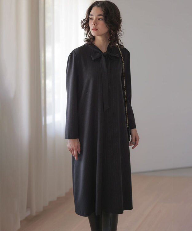 組曲 S 【前後着用可】ラメストライプボウタイ ワンピース ブラック系1