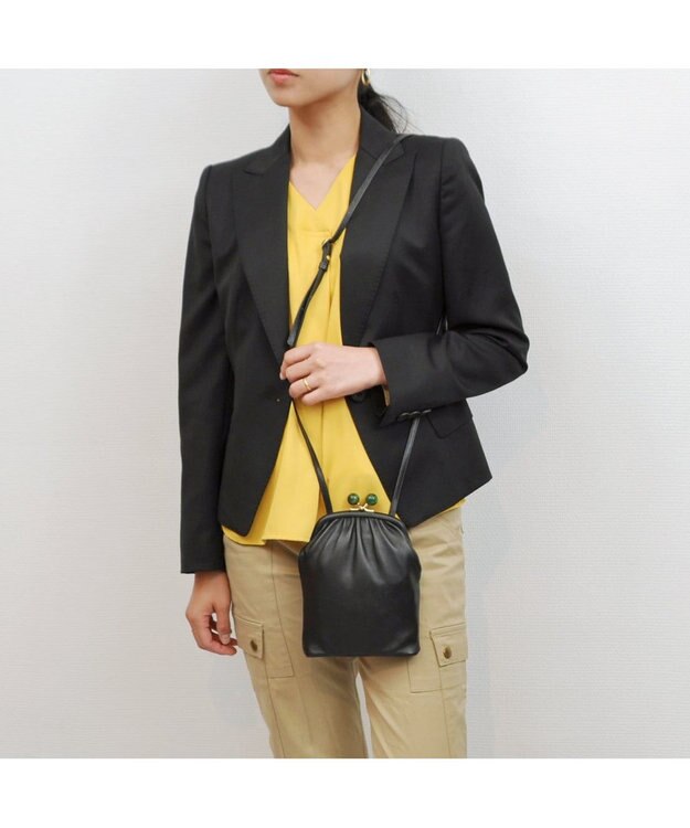 UNBILLION 【テレビ ドラマ着用アイテム】perche ジェムストーンガマグチモバイルショルダー ブラック