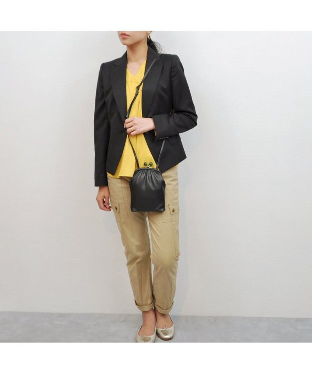 UNBILLION 【テレビ ドラマ着用アイテム】perche ジェムストーンガマグチモバイルショルダー ブラック