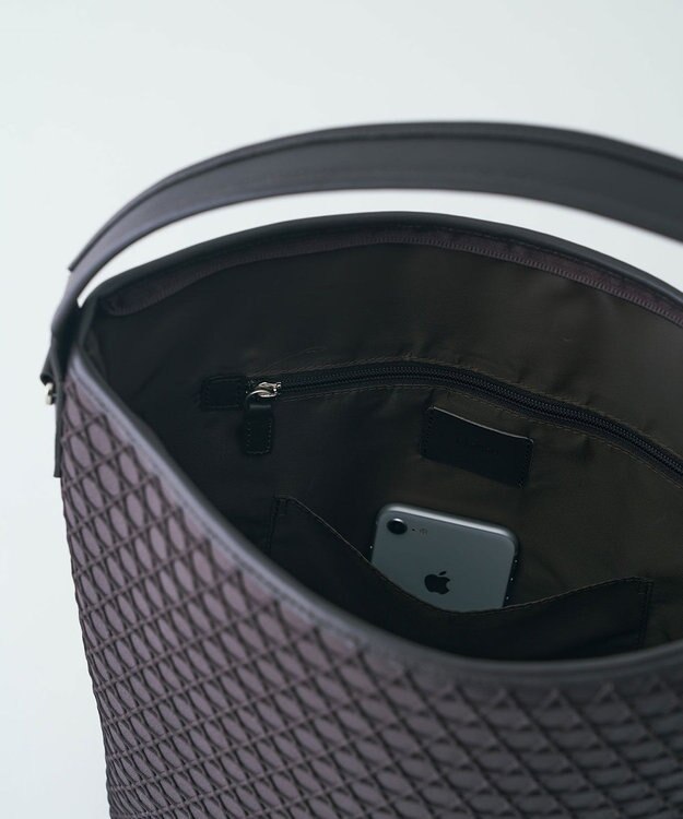 MIYABIYA LAQUOH【撥水加工】篭目柄エンボスボンディング バケツ型2WAYショルダー チョコ