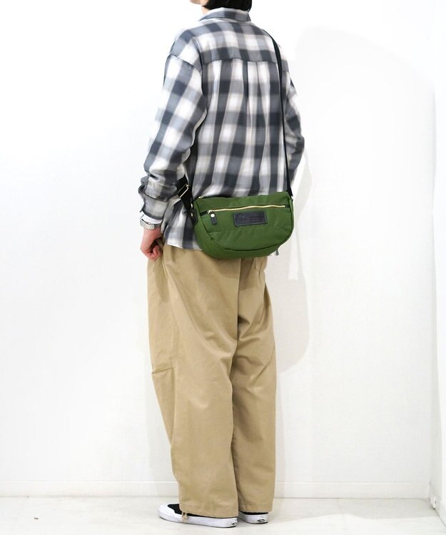 FOLNA RD ユニセックスナイロン ショルダー M-SIZE ブルー