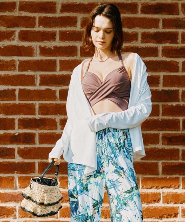 San-ai Resort（三愛水着楽園） 【UPF50＋】ショート丈羽織り　M・L【San-ai Resort（サンアイリゾート）】 ホワイト