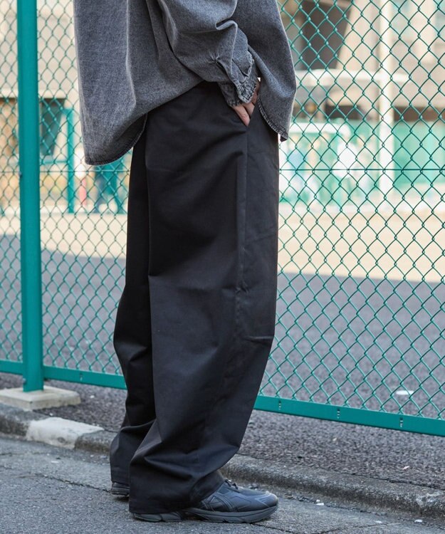 WEGO キーチャーム付きチノカーブパンツ ブラック