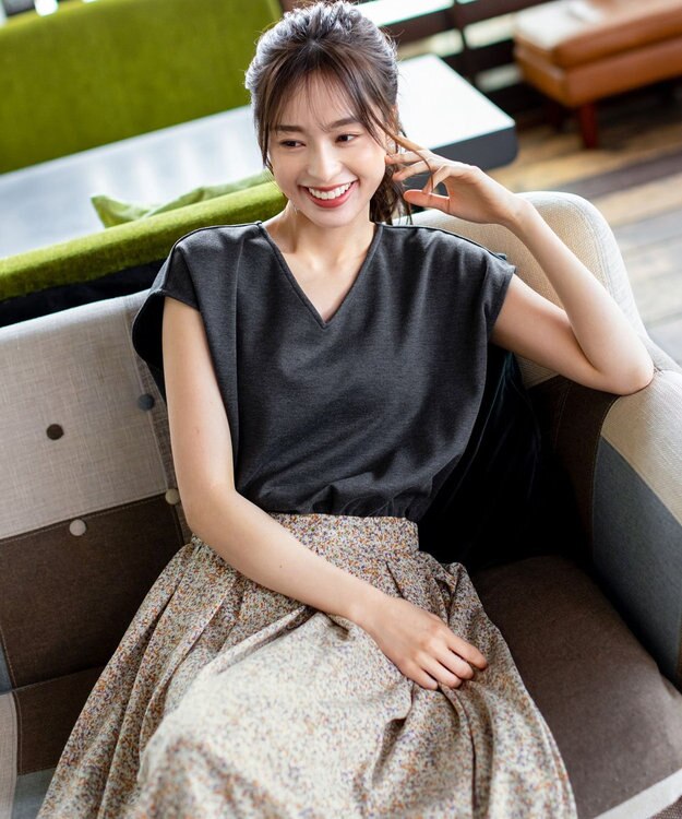 Tiaclasse 【洗える】異素材を組み合わせたカットソードッキングワンピース チャコール×ベージュフラワー