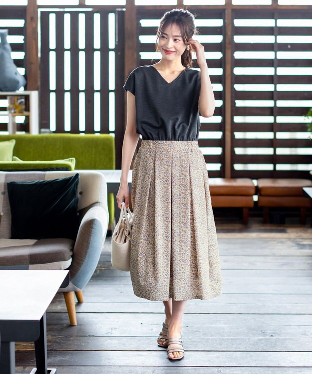 Tiaclasse 【洗える】異素材を組み合わせたカットソードッキングワンピース チャコール×ベージュフラワー