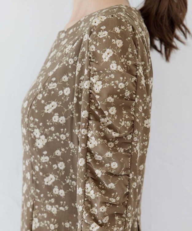 Tiaclasse 【洗える】ギャザースリーブ花柄ワンピース モカ