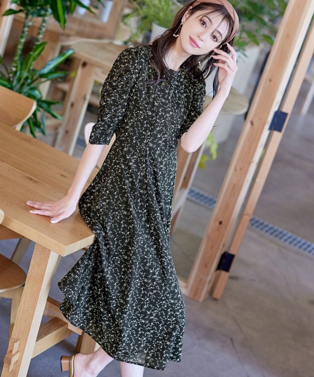 Tiaclasse L 【洗える】ギャザースリーブ花柄ワンピース ブラック