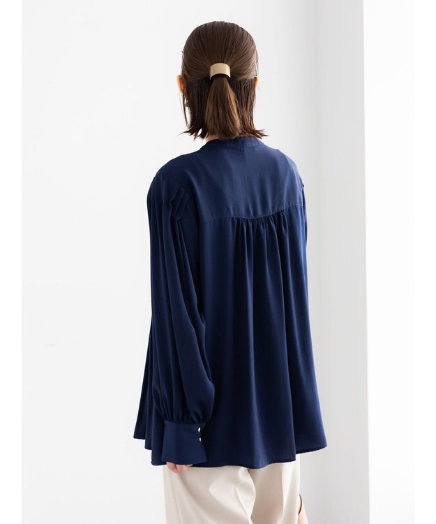 Te chichi プリーツサテンブラウス ネイビー