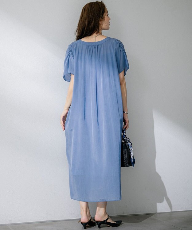 23区 L 【Lサイズ限定/接触冷感/速乾性/洗える】エアリーブライトローン Vネックワンピース ブルー系