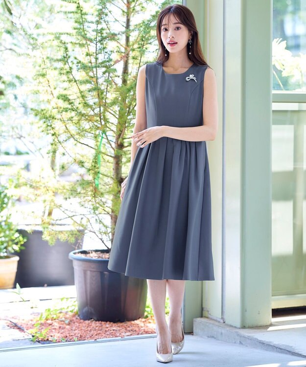 Tiaclasse 【洗える】タックフレアワンピース ブルー