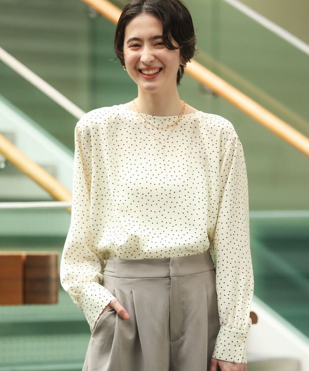 Green Parks ドットイージーケアバックスリットブラウス Dot