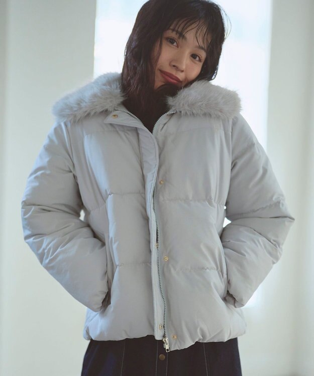 Feroux ファーカラー付き・ダウン見え中綿 ジャケット ライトグレー系