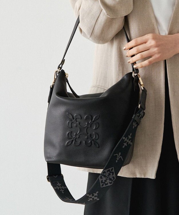 russet 《WEB限定》スタンダードミニショルダーバッグ <エンボスモノグラム>(CE-1718-WEB) Black