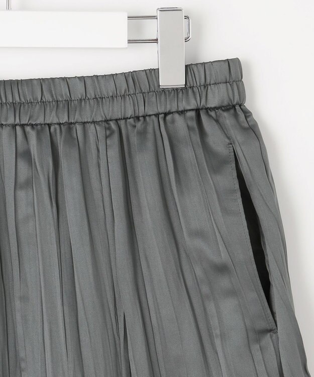 23区 【SLOW/一部店舗限定】リンクルサテン スカート グレー系