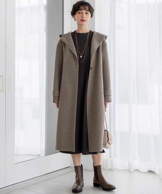 23区 L 【洗える/吊り干しOK】ヴィスコースストレッチ  バックデザイン ニットワンピース ブラウン系